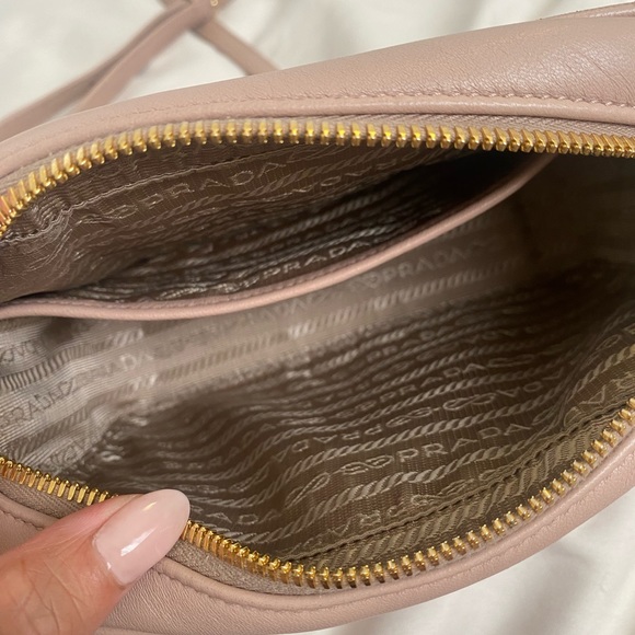 prada bandoliera, napa gaufre ‘1, in color “cipria” (dusty rose pink) - Picture 9 of 12